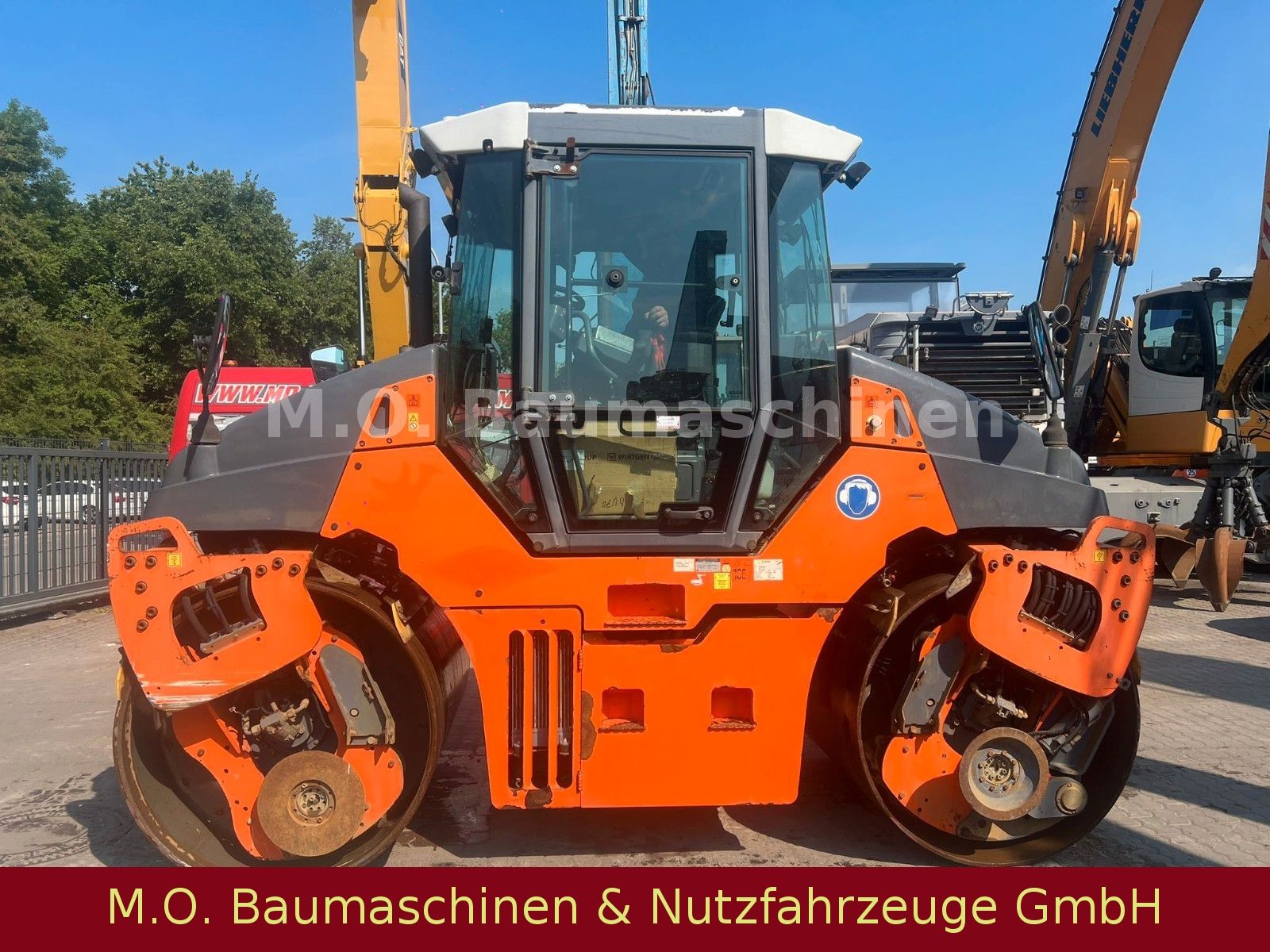 Fahrzeugabbildung Hamm DV 70  VO/ Walze / 7,5t