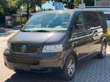 Volkswagen T5 Transporter Bus Caravelle. Klima. AHK. Tempom - VW T5 Transporter in Leverkusen