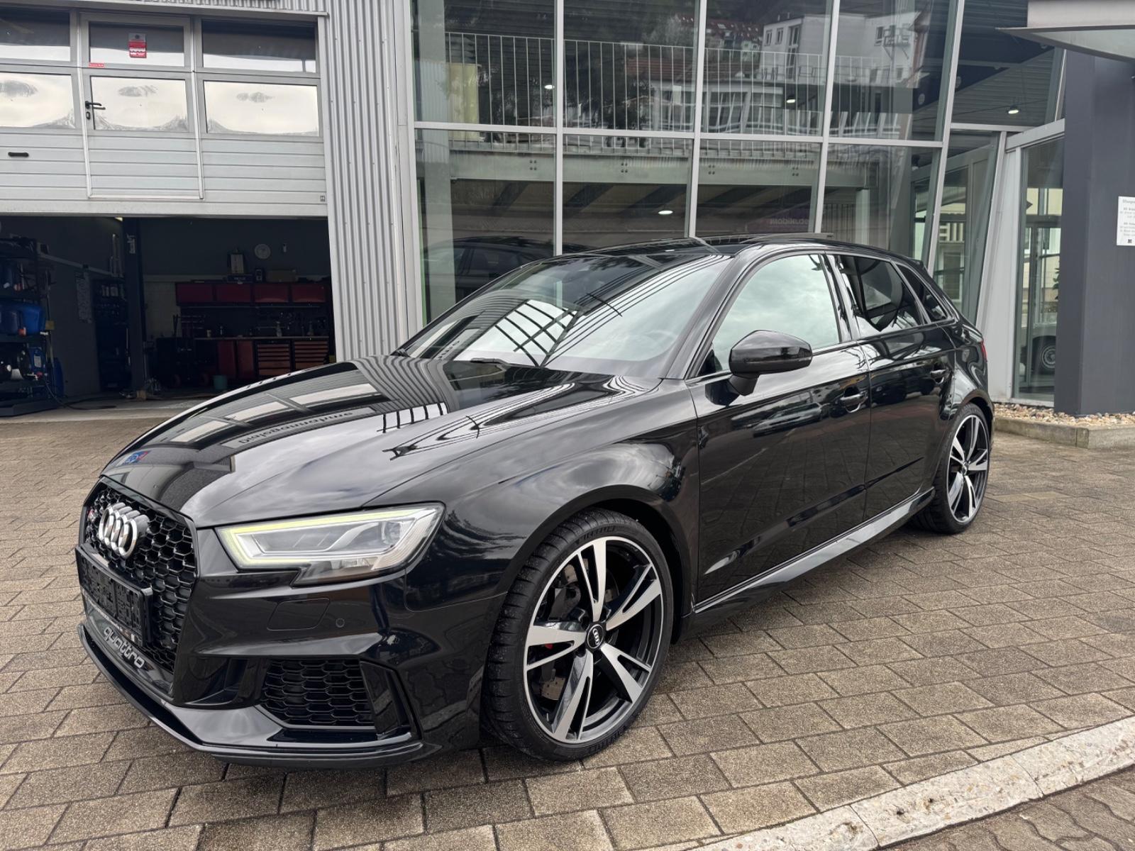 Audi RS3  Sportback Quattro+VHistorie+8FACH+TOP