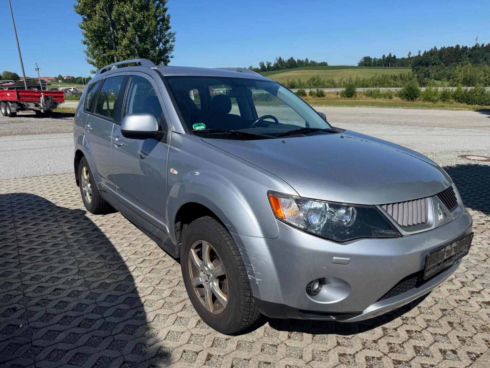 Mitsubishi Outlander 2.4  XL Automatik