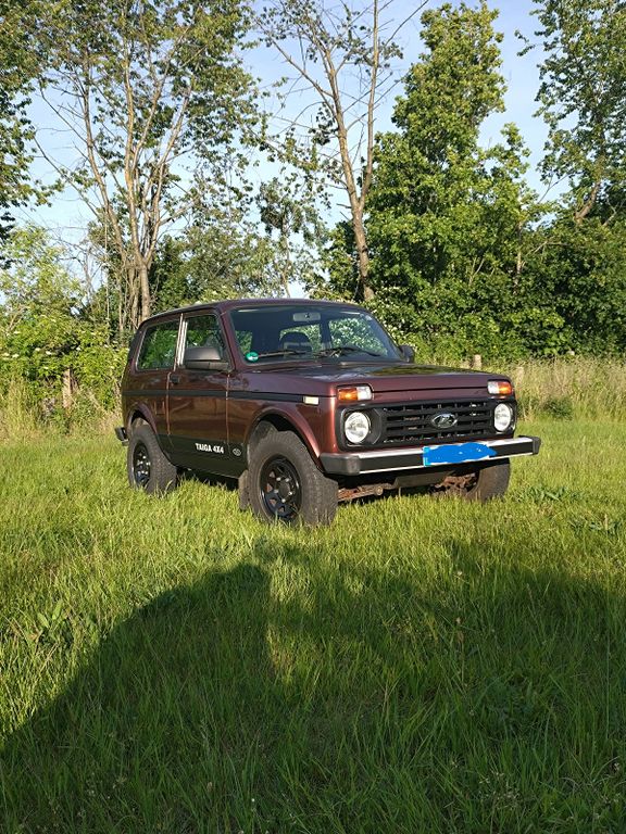 Image of Lada Taiga