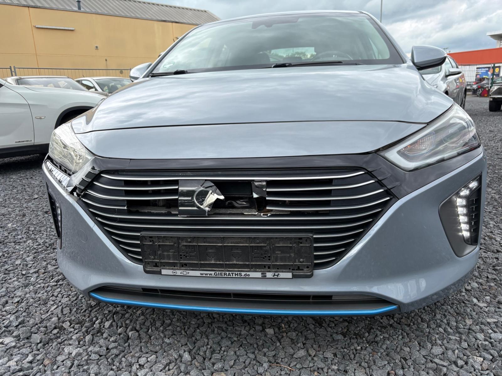 Hyundai IONIQ Ioniq Style Hybrid