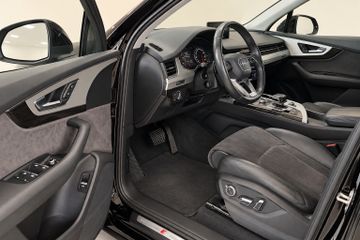 Audi Q7 - 6