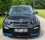 BMW i3s (120 Ah), 135kW, Navi Prof. Klima, Garantie - schwarze BMW i3