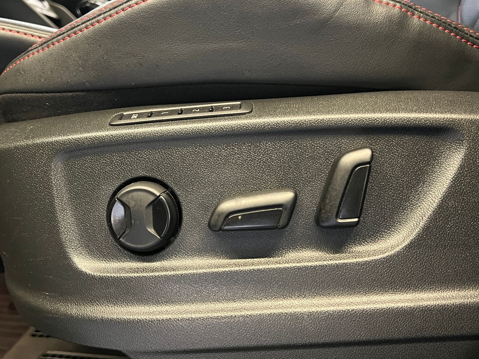 Fahrzeugabbildung SKODA Kodiaq RS 2.0 TSI DSG 4x4 *AHK, Matrix, Standhzg
