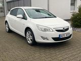 Opel Astra J Lim. 5-trg. Design Edition - Opel Astra: Design Edition