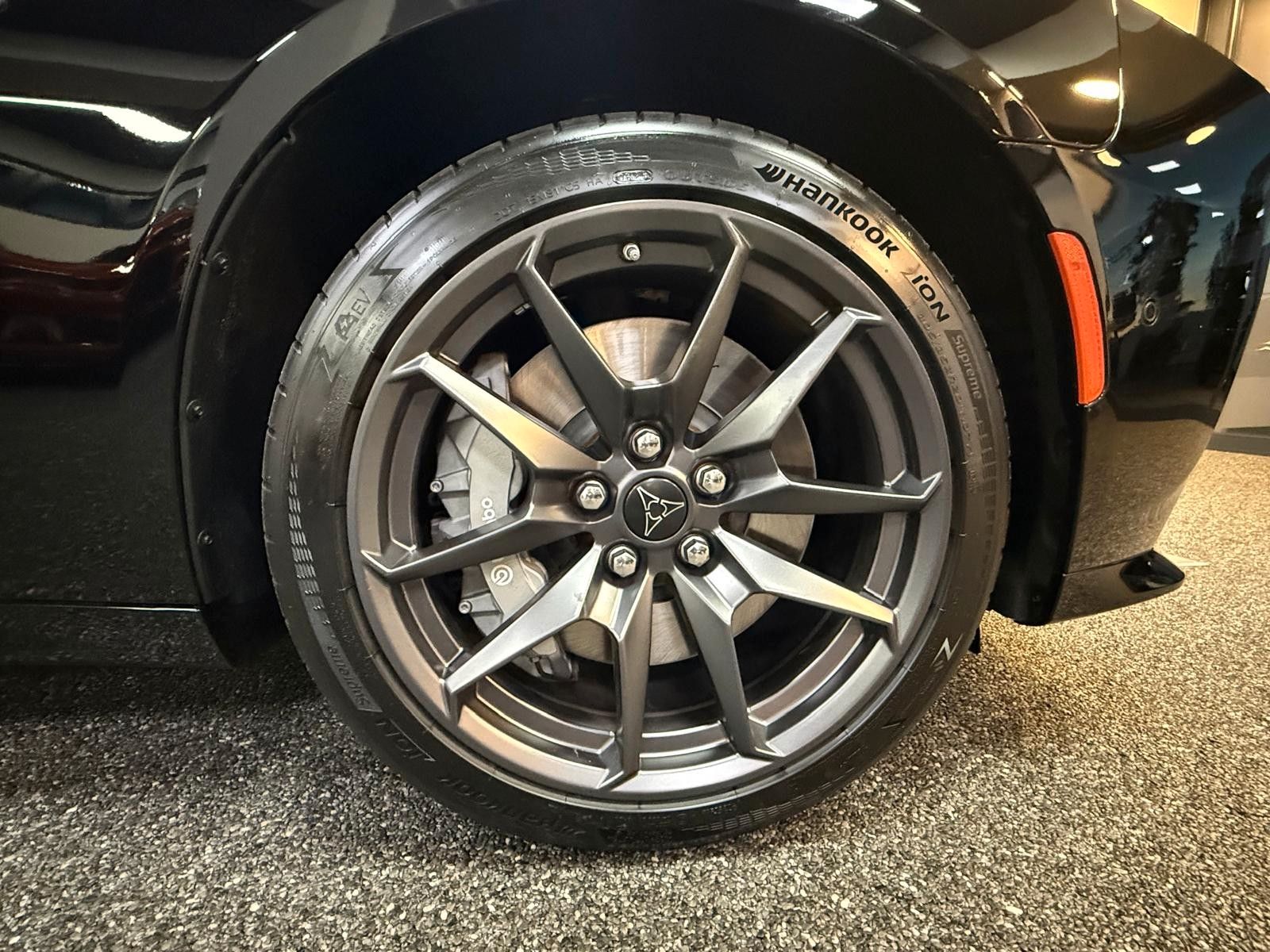 Fahrzeugabbildung Dodge CHARGER 4DR -LAUNCH EDITION-SIXPACK-CARBON-AWD