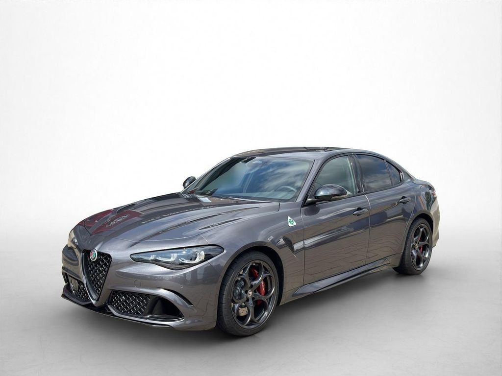 Alfa Romeo Giulia QUADRIFOGLIO 2.9 V6 Bi-Turbo Tech.-Paket