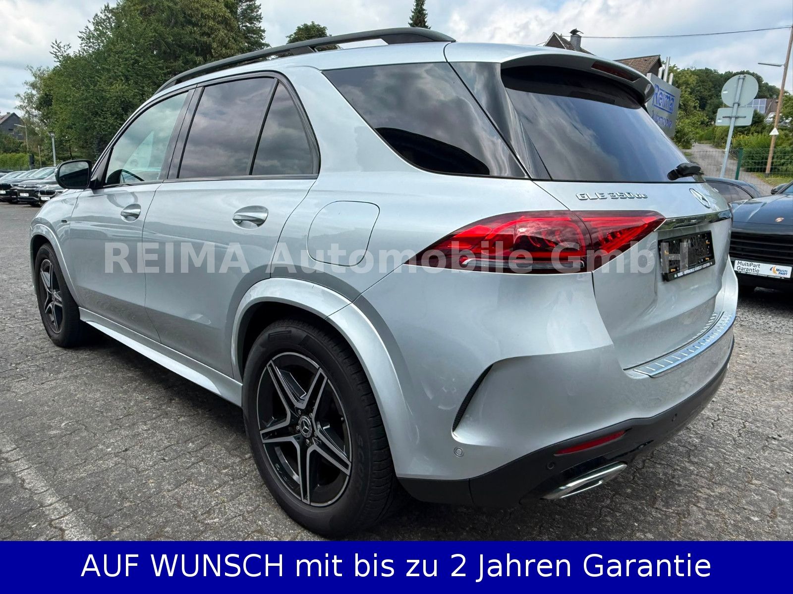 Fahrzeugabbildung Mercedes-Benz GLE 350 de 4Matic AMG Line, Pano, SOH 95,6%