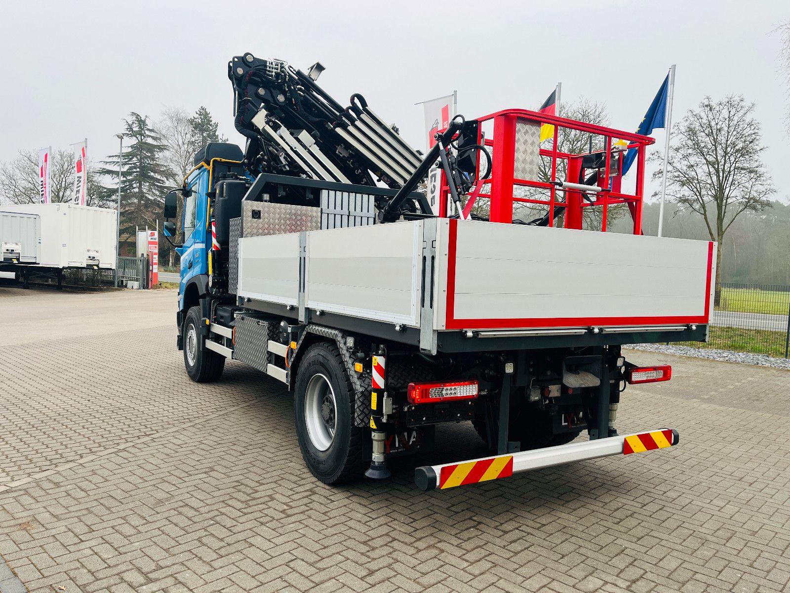 Fahrzeugabbildung Volvo FMX 500 inkl. F345RB.2.24 & L324 +V20 & Korb
