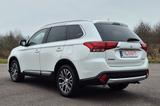 Mitsubishi Outlander 2.0 MIVEC Active+ 2WD, 7 Sitzer. - Mitsubishi: 7 Sitzer
