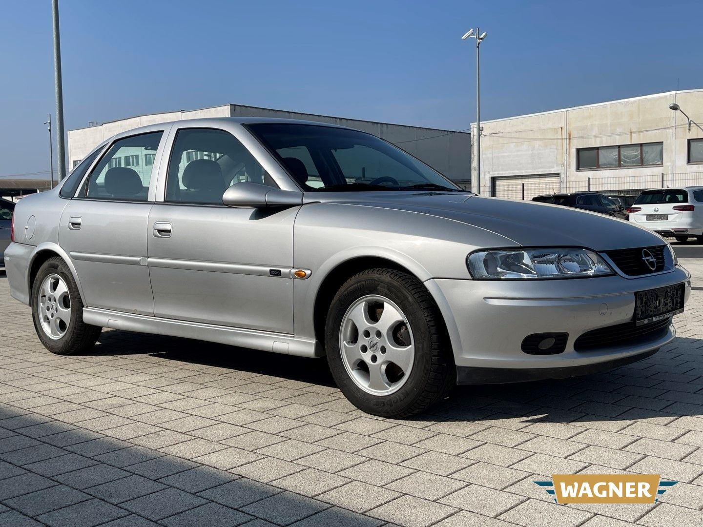 Fahrzeugabbildung Opel Vectra B Edition 100