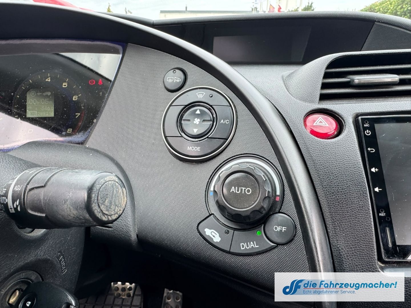 Fahrzeugabbildung Honda Civic 1.8 Type S Klimaautom *EXPORT