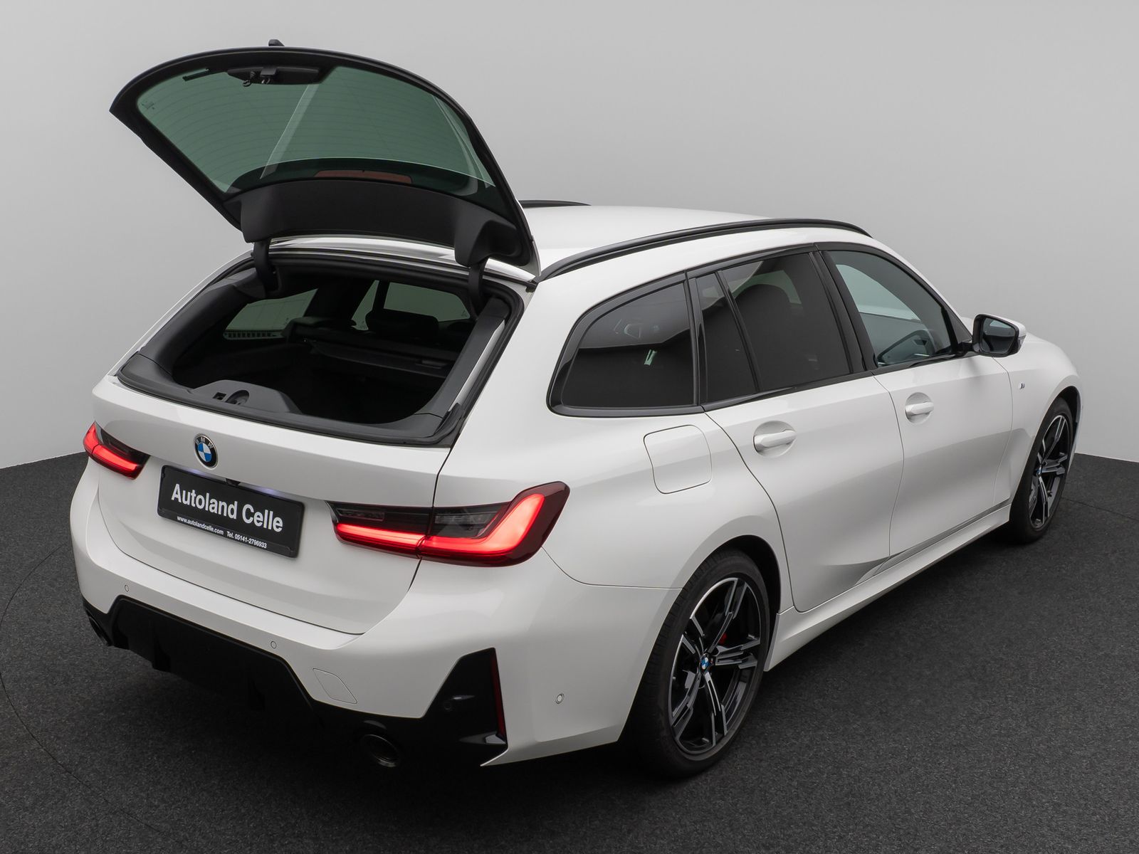 Fahrzeugabbildung BMW 320d xD M Sport Pro Kamera HUD DAB H/K AHK Komfo