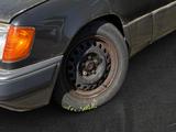 Mercedes-Benz 260 E LM - blaue Mercedes-Benz 260