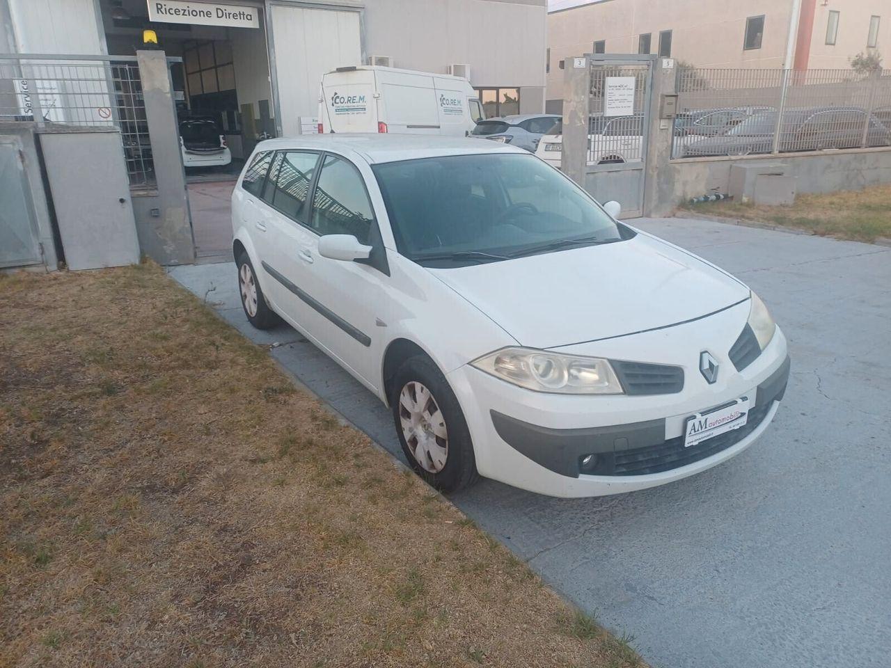 Renault Megane 2006 — interior