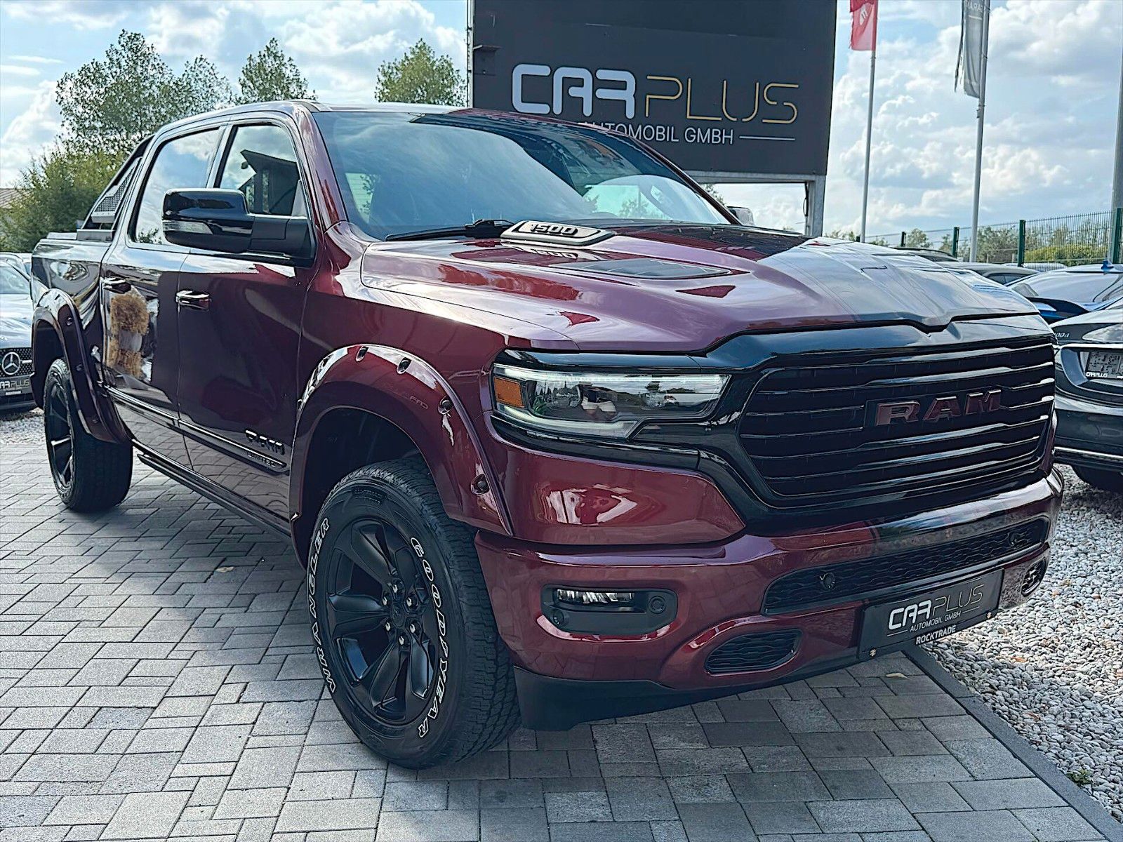 Fahrzeugabbildung Dodge RAM 5.7 V8 HEMI 4x4 LIMITED NightEdition Offroad