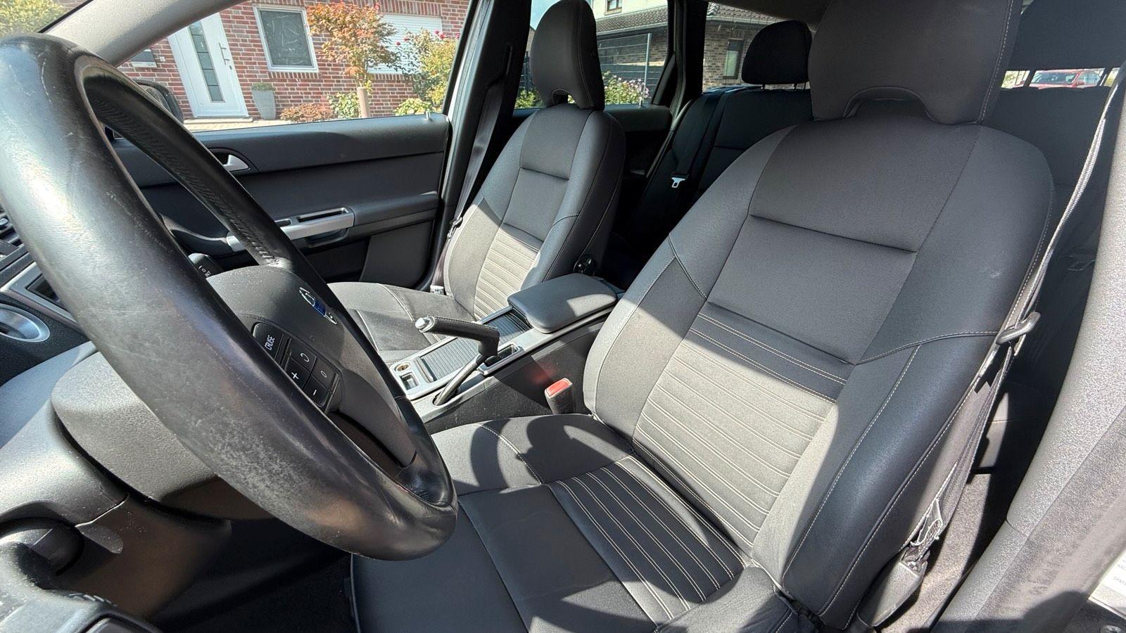 Volvo V50 2007 — photo 11