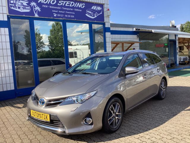 Toyota Auris Touring Sports 1. Hand WENIG KM Navi