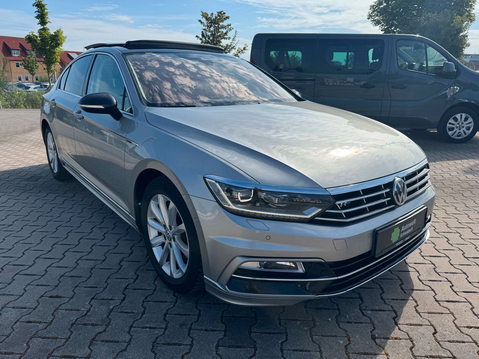 VW Passat Limo 2.0 TDI 4 Mo. R line PAN KAM DYN KES