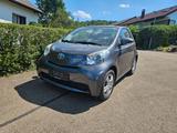 Toyota IQ 1,0-l-VVT-i - - Toyota IQ mit Benzin-Antrieb: Navigationssystem