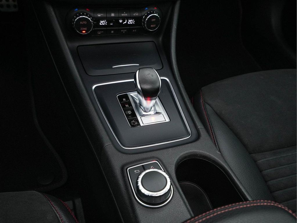 Mercedes-Benz GLA 45 AMG