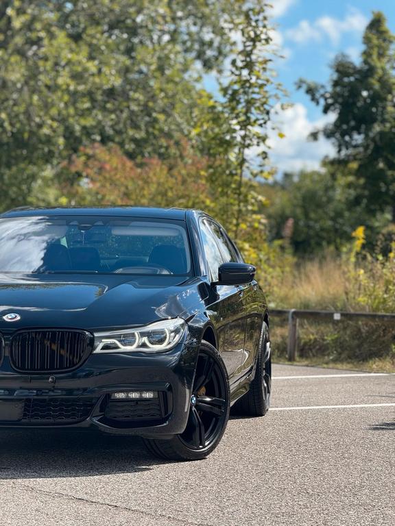 BMW 730
