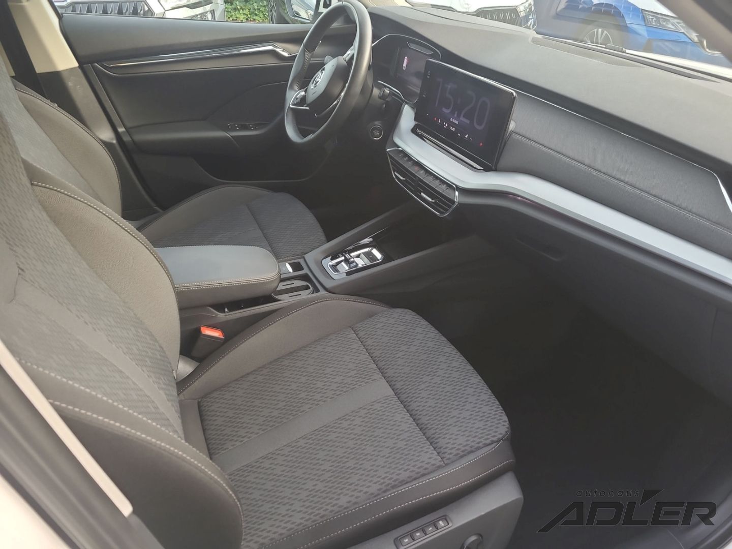 Skoda Octavia Combi 2,0 TDI DSG Style Headup Navi el H foto 10