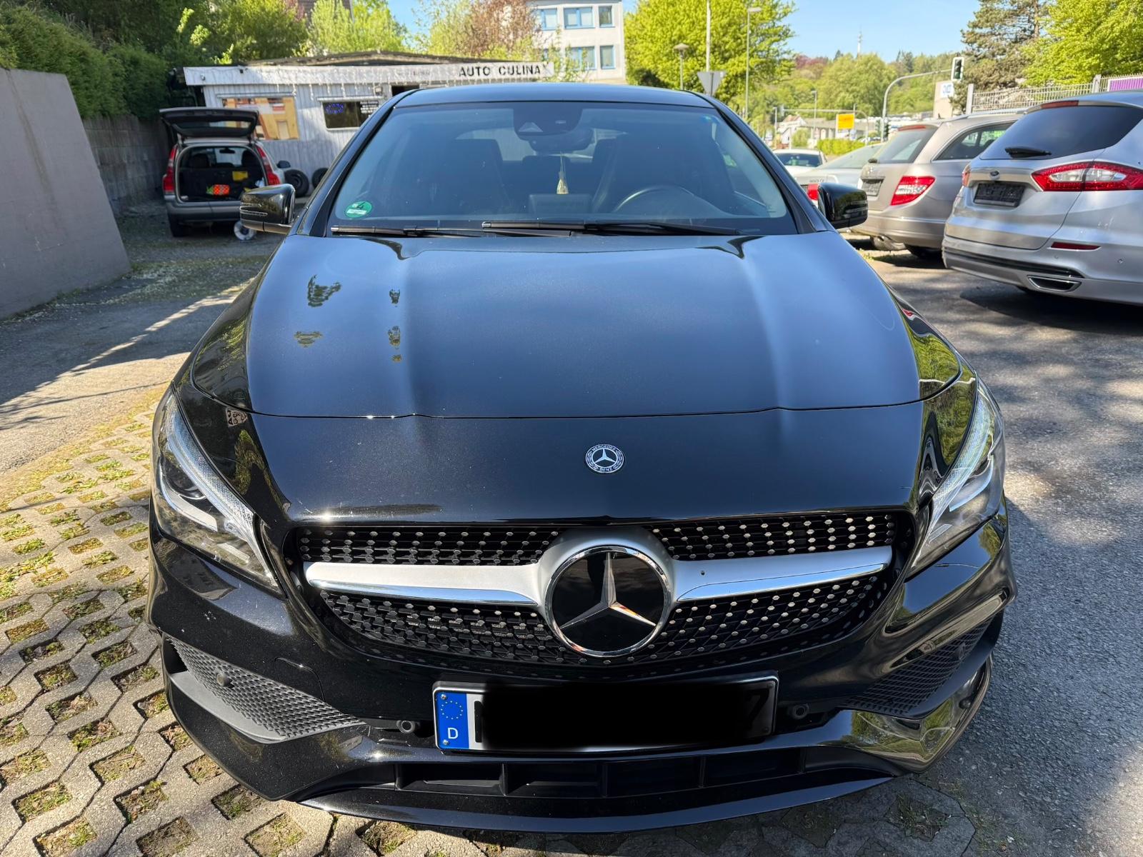Mercedes-Benz CLA 200 d AMG Line Edition Leder LED Pano Voll.