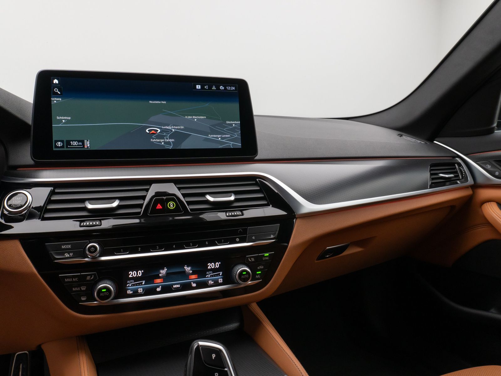 Fahrzeugabbildung BMW 520d xD M Sport Kamera HUD DAB Stop&Go Alarm AHK