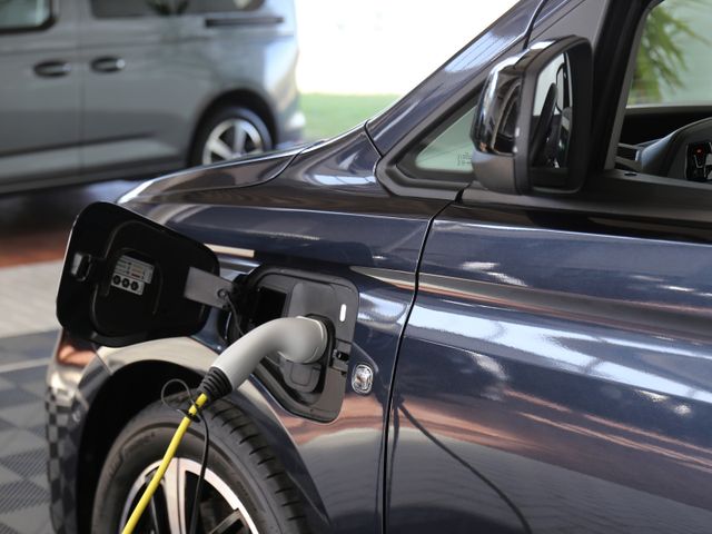 Volkswagen Caddy eHybrid DSG LED NAVI ACC AGR KAMERA AHK