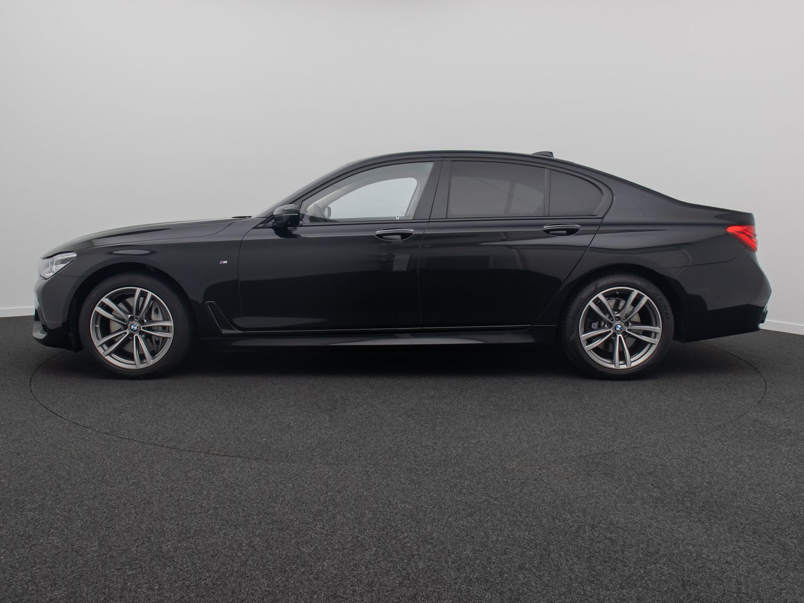 Fahrzeugabbildung BMW 750d xD M Sport 360&deg; Massage FondEnt Laser Voll