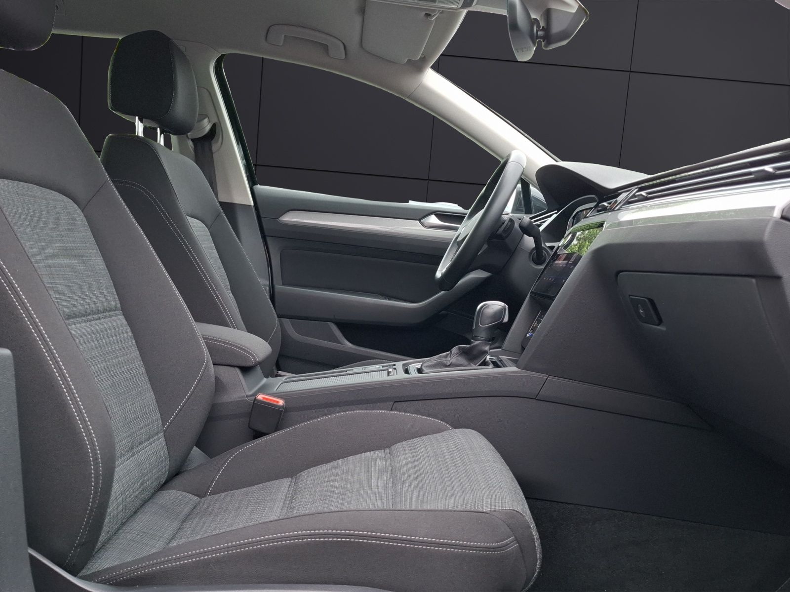 Fahrzeugabbildung Volkswagen Passat Variant TDI Business DSG Matrix Navi AID