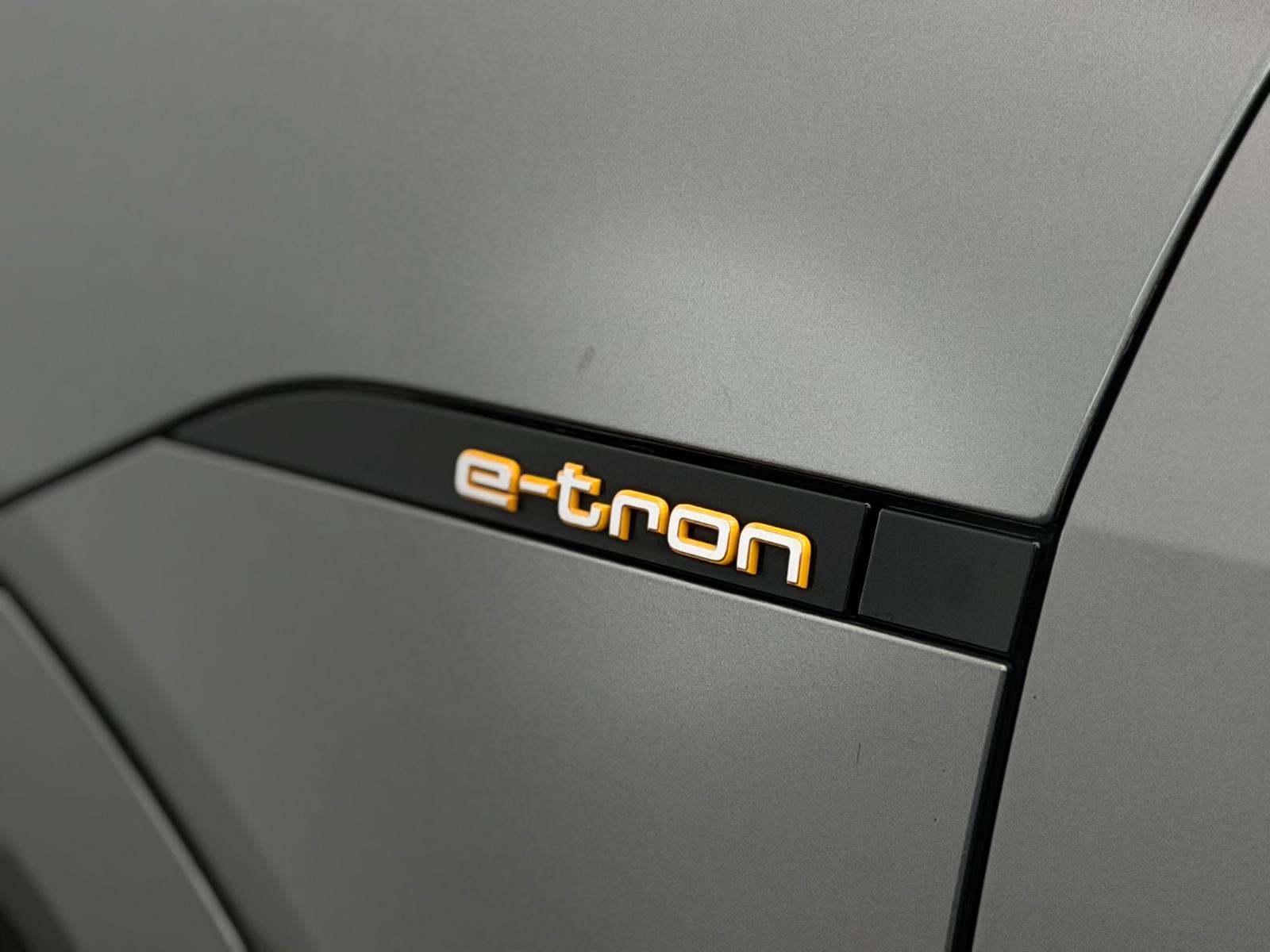 AUDI E-TRON 55 408CH QUATTRO ADVANCED