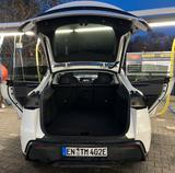 Tesla Model Y Premium RWD - Tesla Model Y in Essen