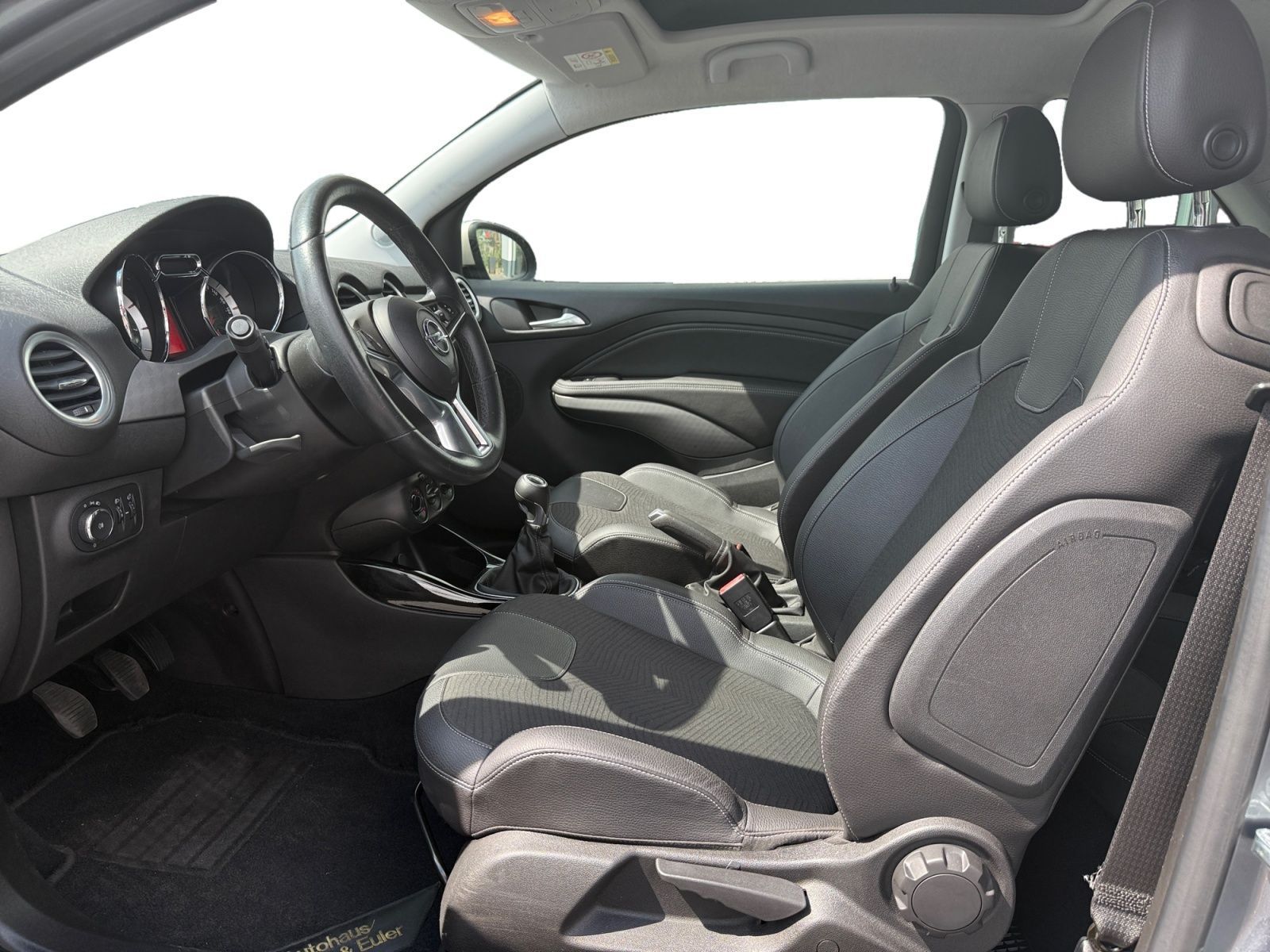 Fahrzeugabbildung Opel Adam 1.2 Open Air TEMPO GARANTIE