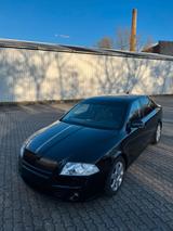 Skoda Octavia 1Z Limousine 2.0 TDI RS Optik - Skoda Octavia aus 2007: RS