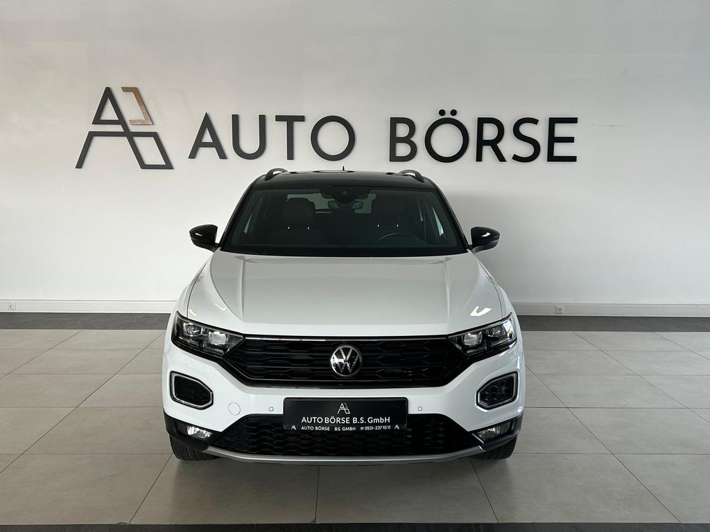 Volkswagen T-Roc 1.5 TSI BLACK-STYLE*NAVI*PDC+CAM*SHZ*LED*