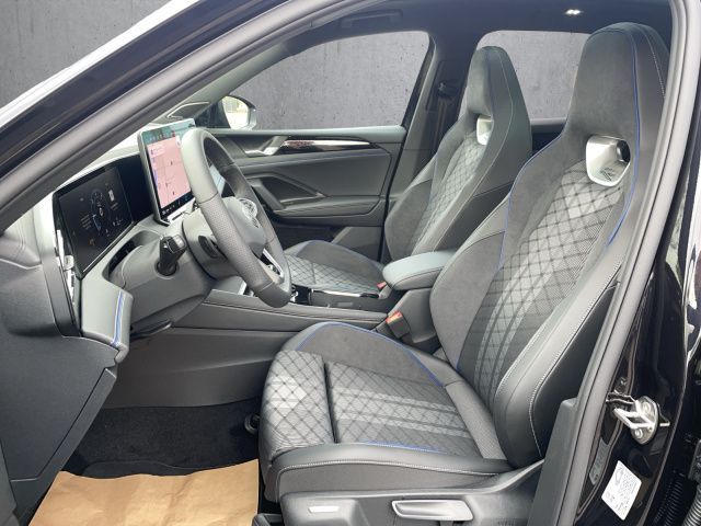 Tiguan R-Line 2.0 TDI 4Motion Bluetooth Navi