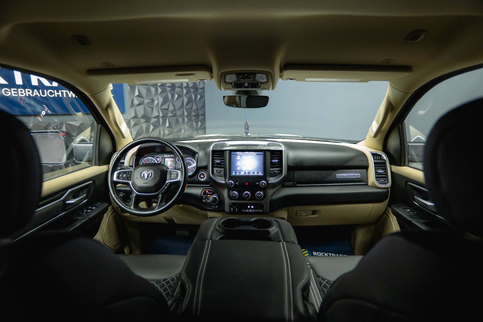 Fahrzeugabbildung Dodge RAM 5.7 V8 HEMI 4x4 OFFROAD LONGBED AXLE LOCK