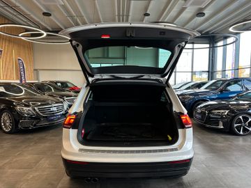 MYAUTOCENTER – Gebraucht- und Jahreswagen mit Werkstattservice in Pfaffenhofen Volkswagen Tiguan Sound BMTStart-Stopp 4Motion *2.Hand*AHK