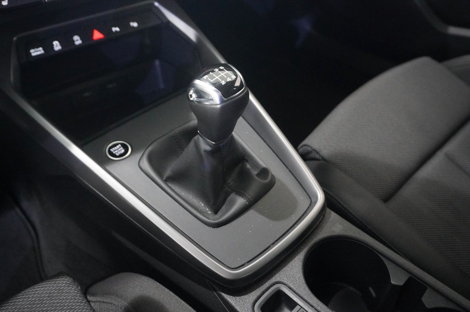 Fahrzeugabbildung Audi A3 Sportback 35 TFSI ADVANCED NAVI/SH/KAMERA/AHK