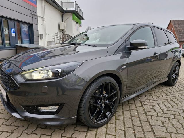 Ford Focus Tunier EcoBoost Automatik 92kW ST-Line