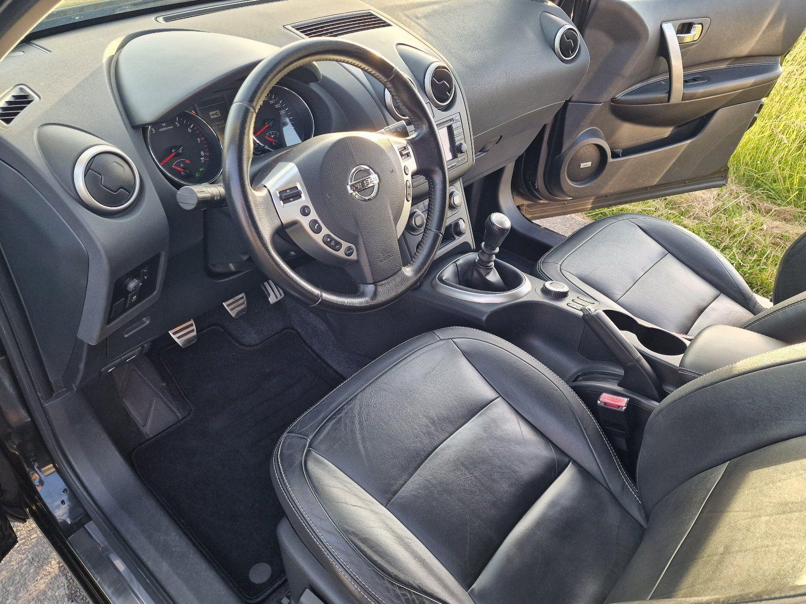 Nissan Qashqai+2 2010 — photo 15