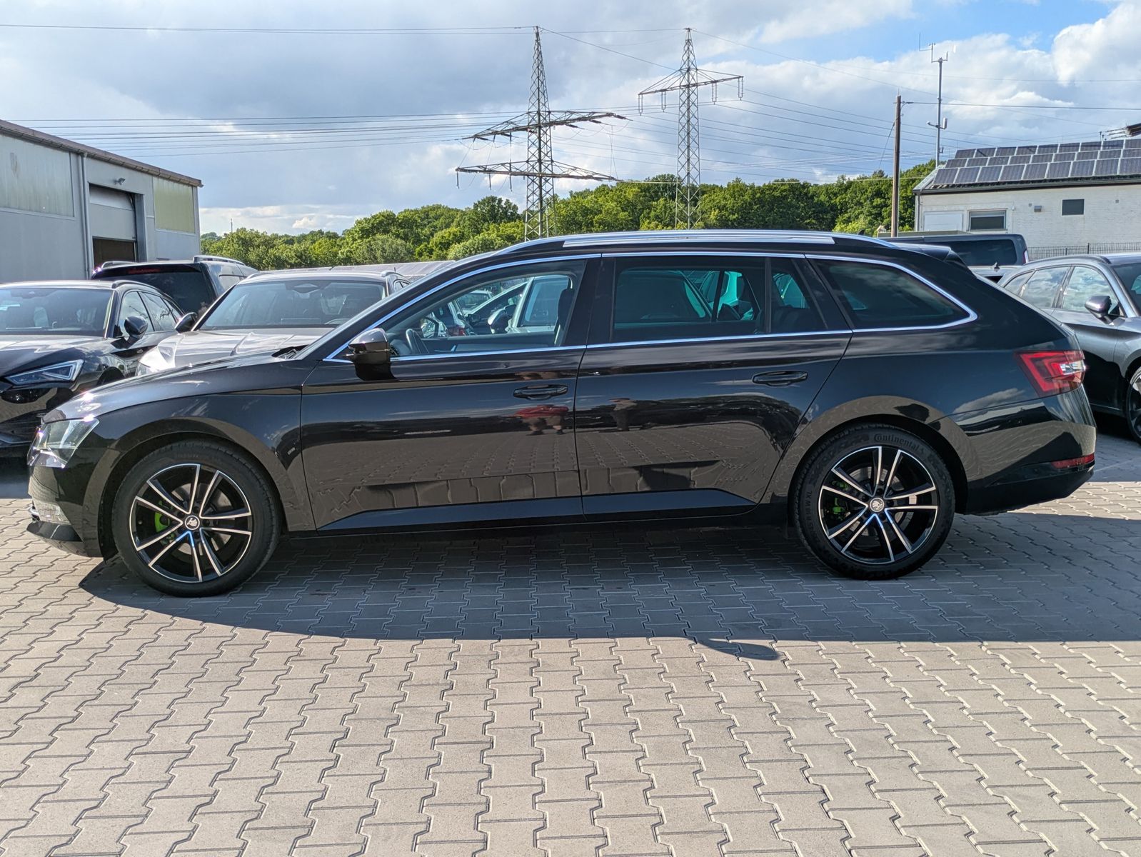 Fahrzeugabbildung SKODA Superb 2.0 TDI Style PANO*AHK*ACC*MEMORY*BIXENON