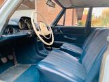 Mercedes-Benz 200/8  - Autos aus dem Jahr 1972