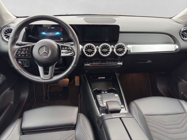 Fahrzeugabbildung Mercedes-Benz GLB 220 d 8G-DCT+Style+LED+Kamera+Spur+AHK