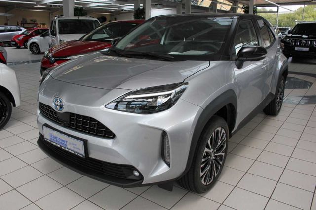 Toyota Yaris Cross Elegant Zweifarblackierung Navi 360°