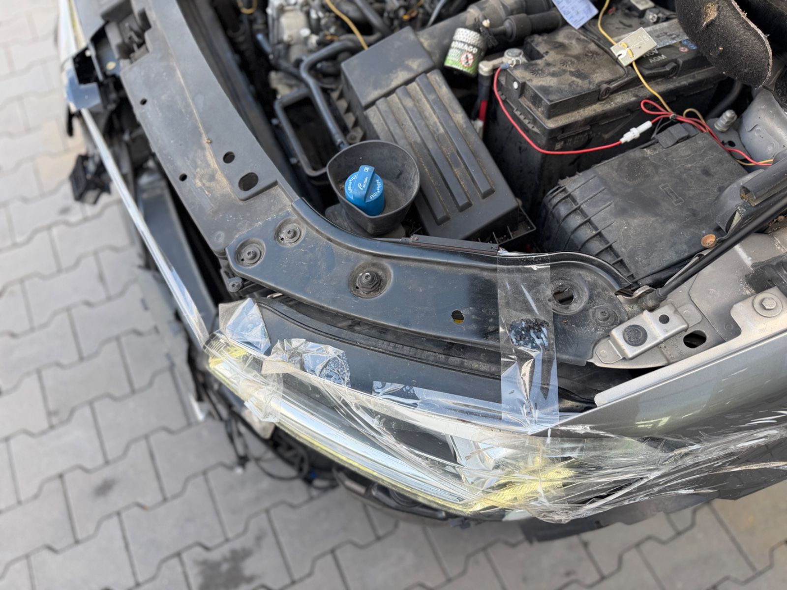 Caddy Maxi Highline 2.0 TDI DSG Navi BI-Xenon