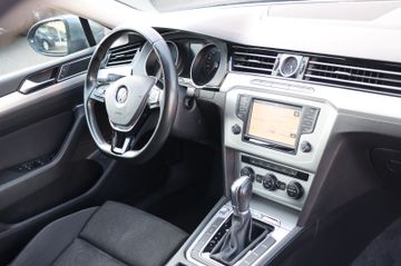 Volkswagen Passat Variant - 7